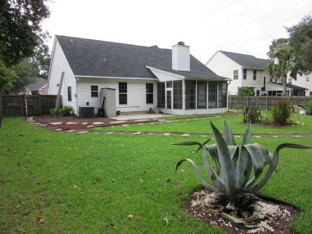 8524 Kennestone Ln, North Charleston, SC 29420