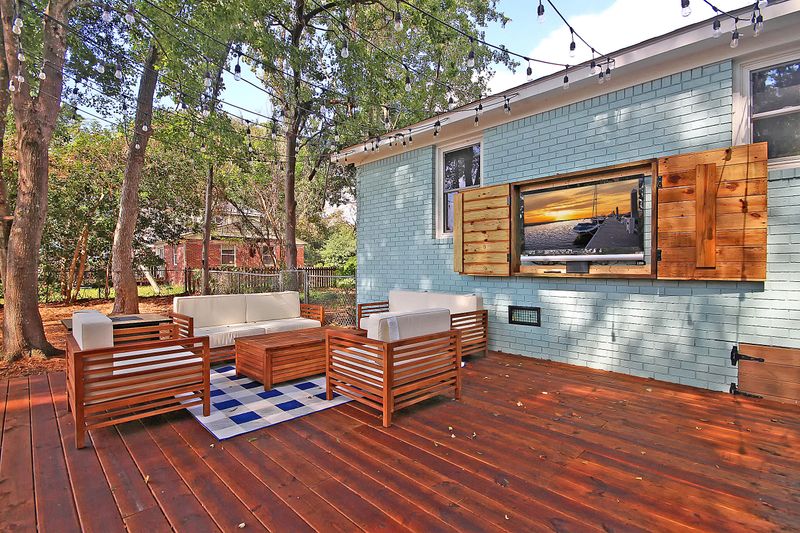 773 Creekside Dr, Charleston, SC 29412