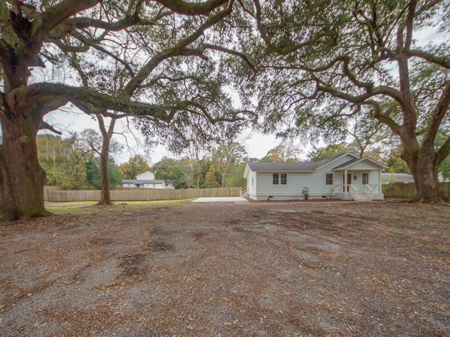 108 E Richland St, Summerville, SC 29483