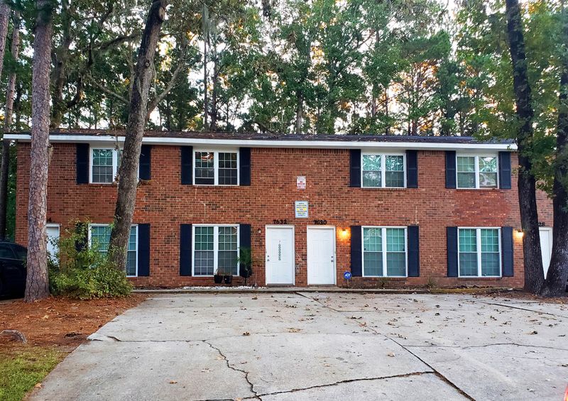 72 Hunters Ridge Ln, North Charleston, SC 29420