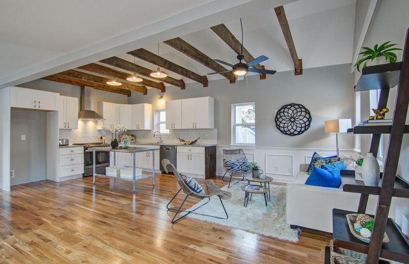 9 12 F St, Charleston, SC 29403