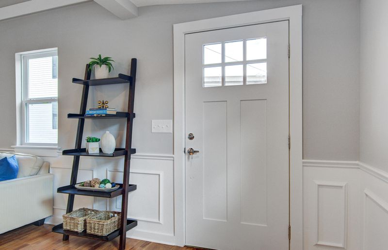 9 12 F St, Charleston, SC 29403