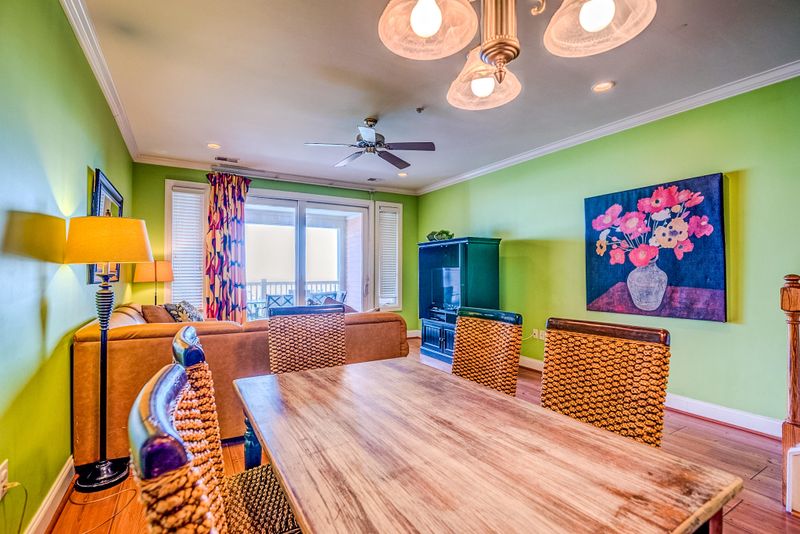 214 W Arctic Ave #104, Folly Beach, SC 29439