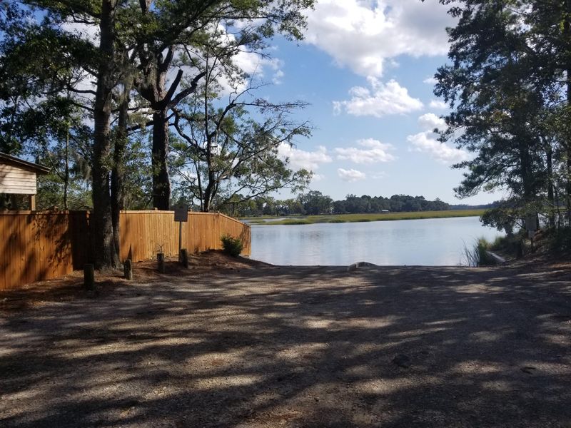 8 Salty Dog Ln, Meggett, SC 29449