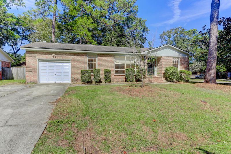 6 Edenwood Ct, Charleston, SC 29407