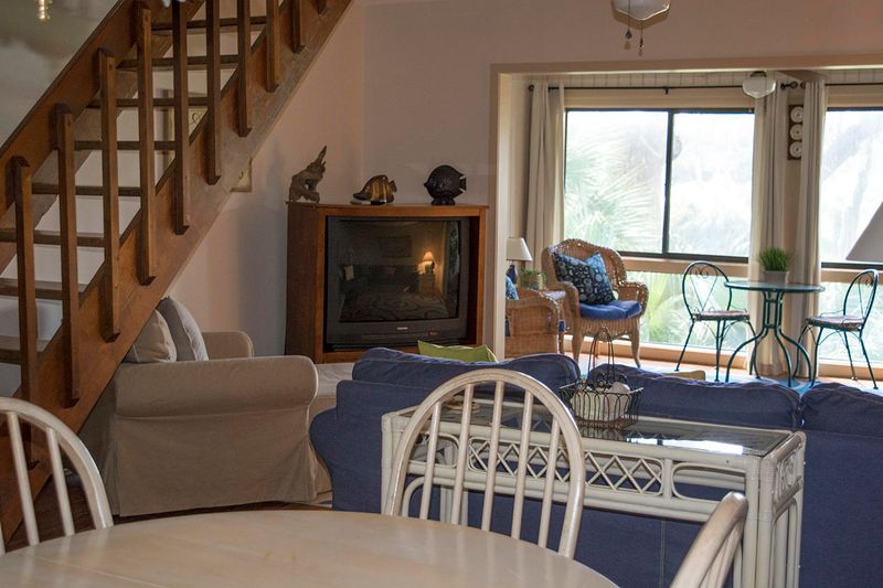 840 Club Cottage Rd, Edisto Beach, SC 29438