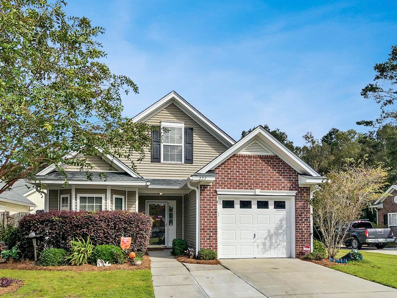 227 Garden Grove Dr, Summerville, SC 29485