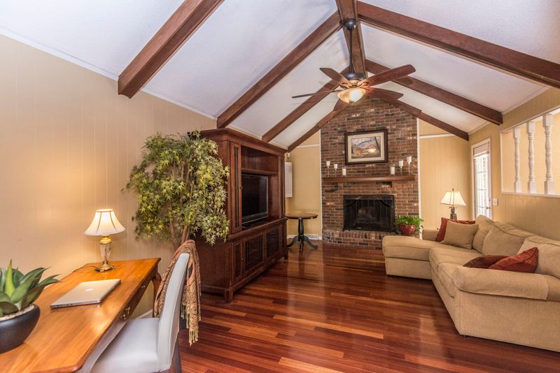 105 Kendall Ct, Summerville, SC 29485