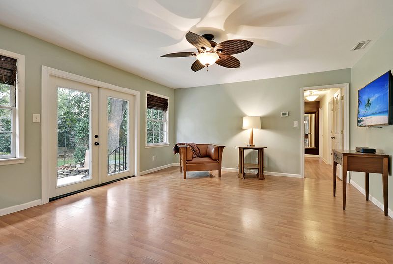 1924 Westminster Rd, Charleston, SC 29407