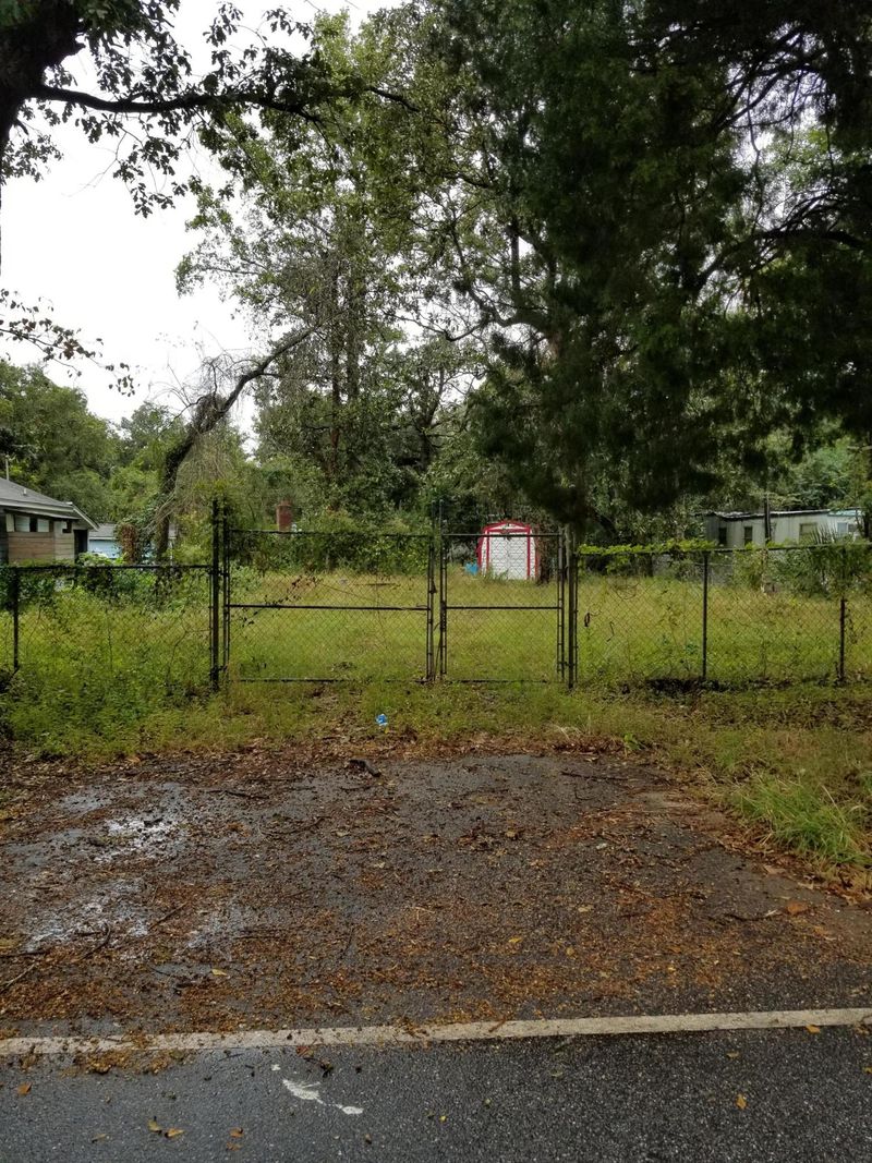 2172 Helm Ave, North Charleston, SC 29405