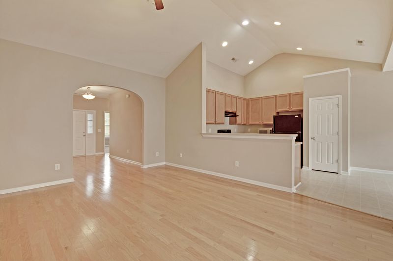 2428 Thoreau Ln, North Charleston, SC 29406