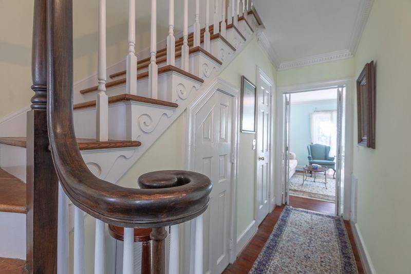 35 N Adgers Wharf, Charleston, SC 29401
