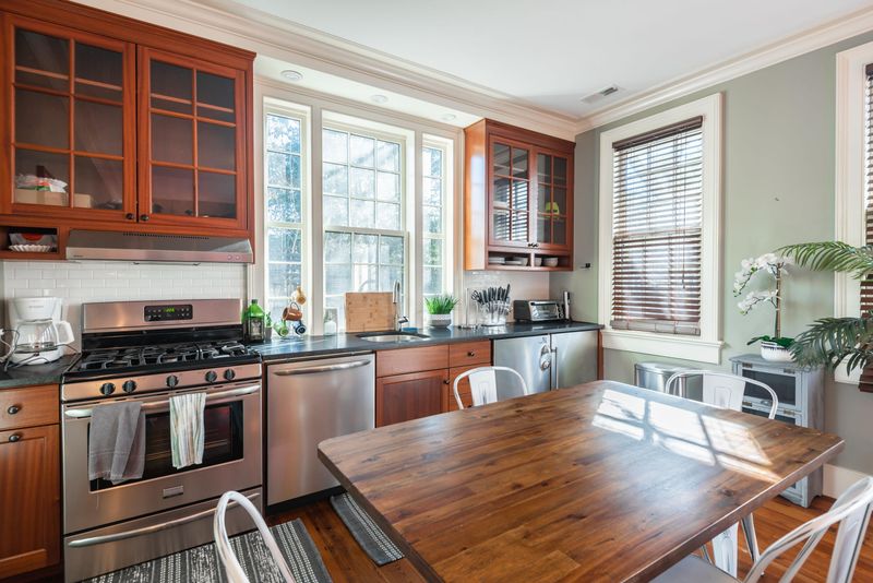85 Spring St, Charleston, SC 29403
