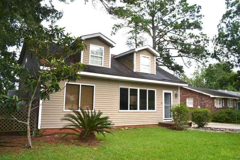 5936 Maple St, Hanahan, SC 29410