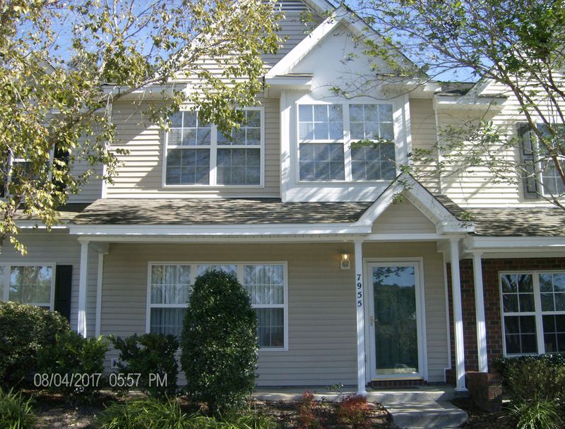7955 Shadow Oak Dr, North Charleston, SC 29406