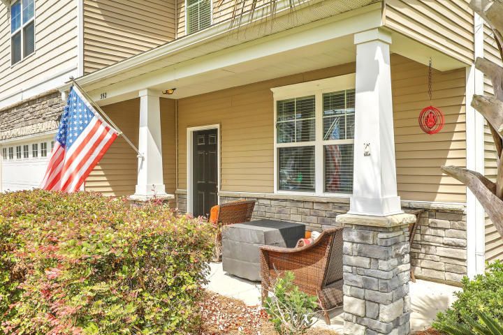 352 Deep River Rd, Summerville, SC 29486