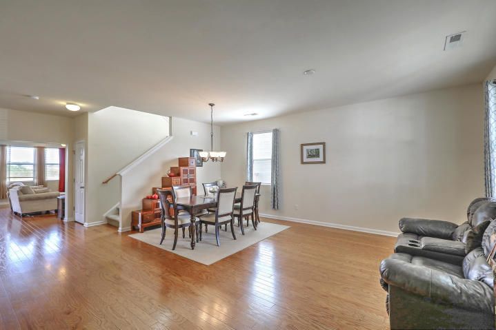 352 Deep River Rd, Summerville, SC 29486