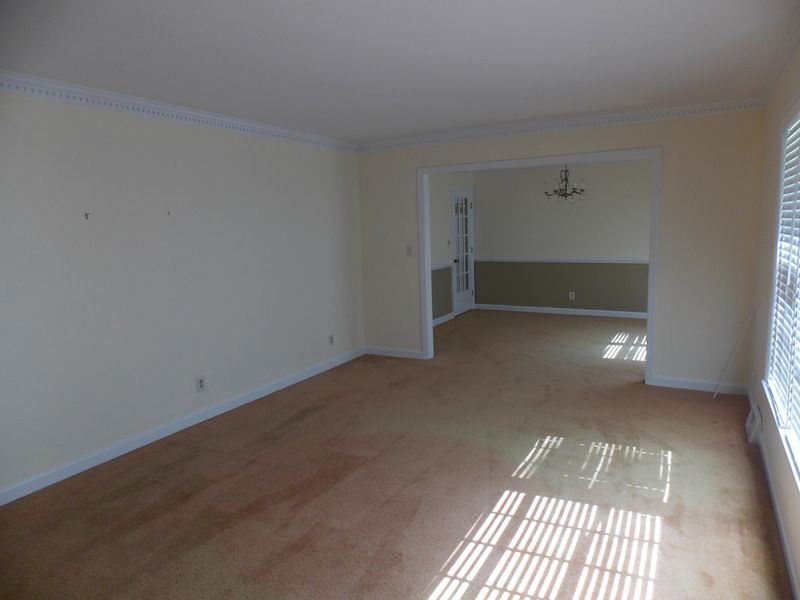 102 W Murray St, Saint George, SC 29477