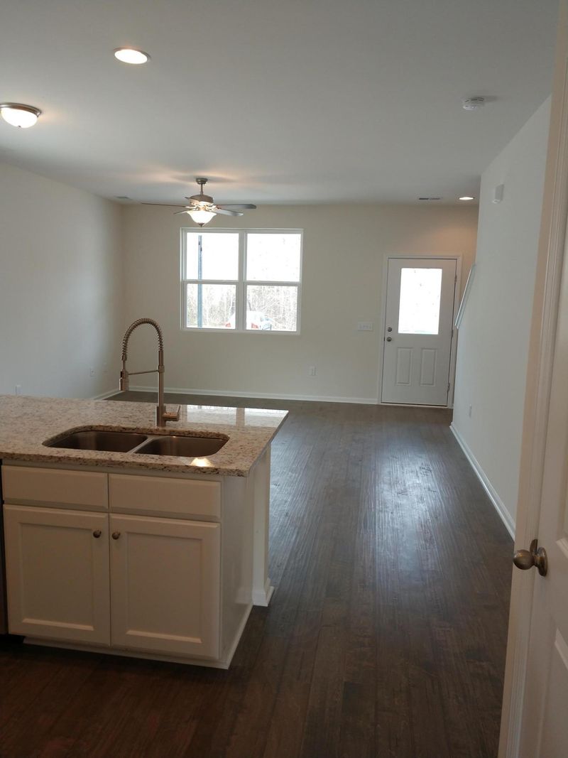 384 Flyway Rd #50, Goose Creek, SC 29445