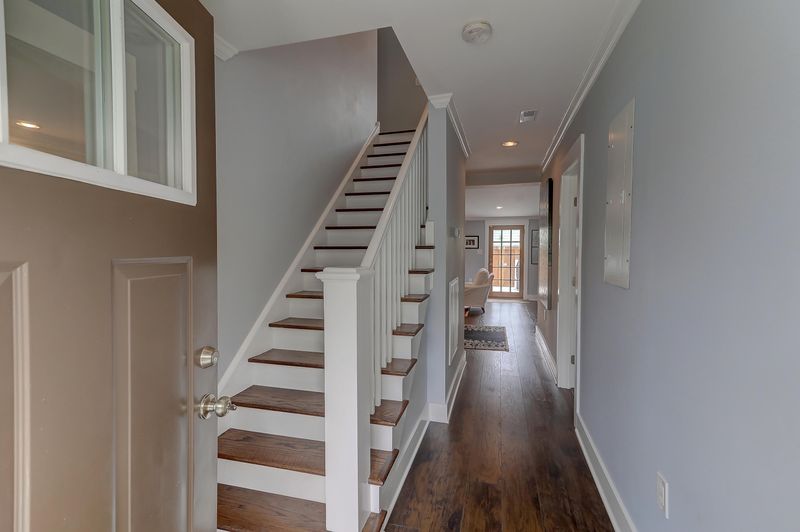 207 Collingwood Ave, Charleston, SC 29407