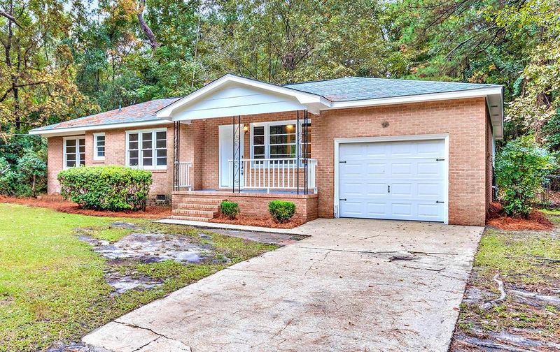 2611 N Oakridge Cir, North Charleston, SC 29420