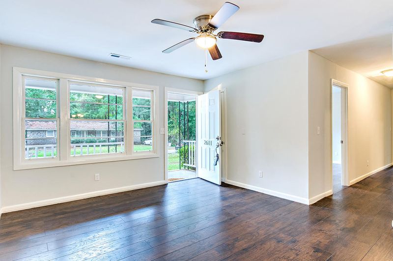 2611 N Oakridge Cir, North Charleston, SC 29420