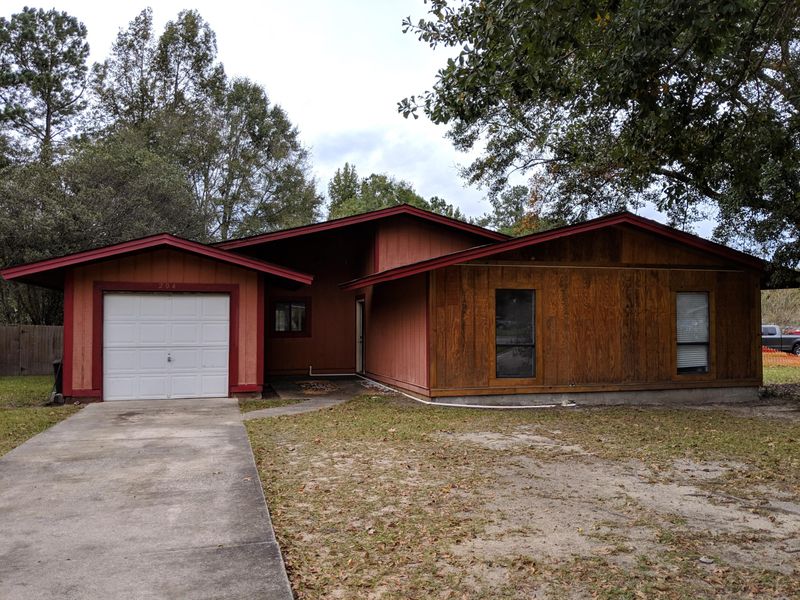 204 Kentucky Dr, Ladson, SC 29456