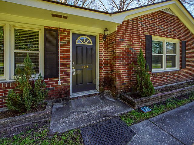 304 Stinson Dr, Charleston, SC 29407