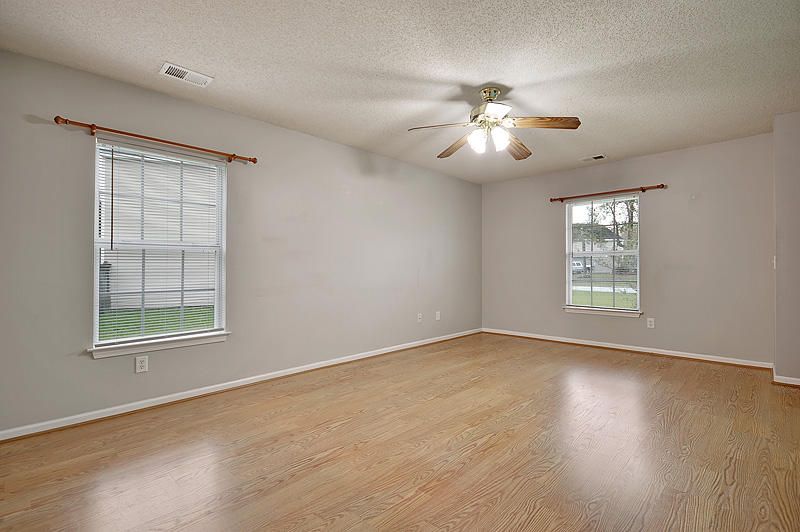 3061 Maple Leaf Dr, Moncks Corner, SC 29461