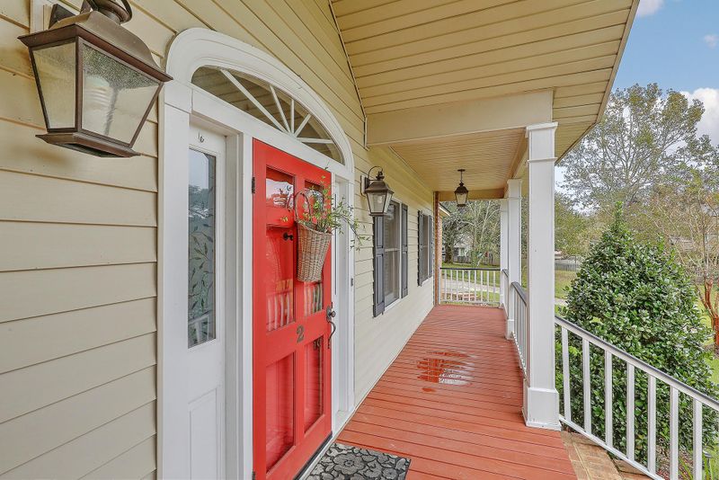 2 Napoli Ct, Hanahan, SC 29410