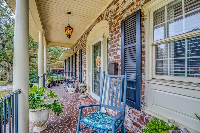 1414 Iroquois St, North Charleston, SC 29405