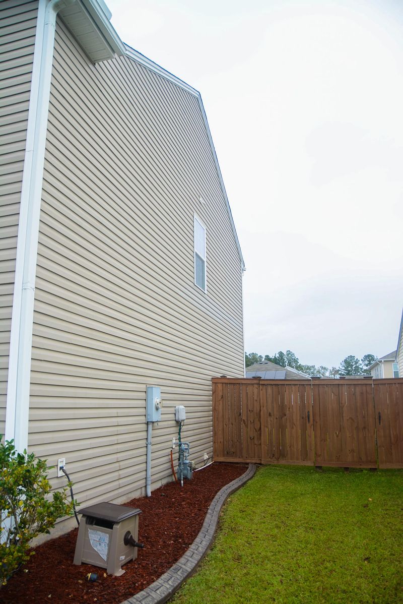 504 Nandina Dr, Goose Creek, SC 29445