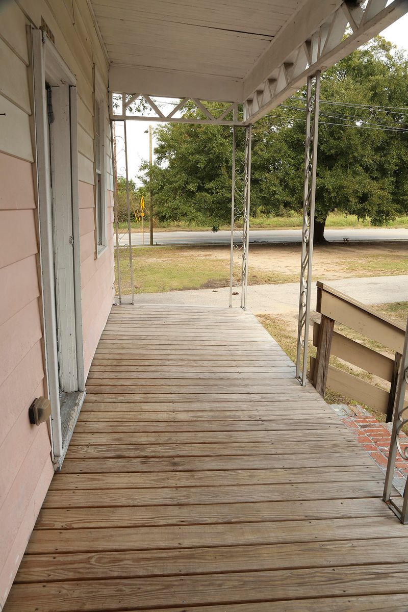 3323 Proctor St, North Charleston, SC 29405