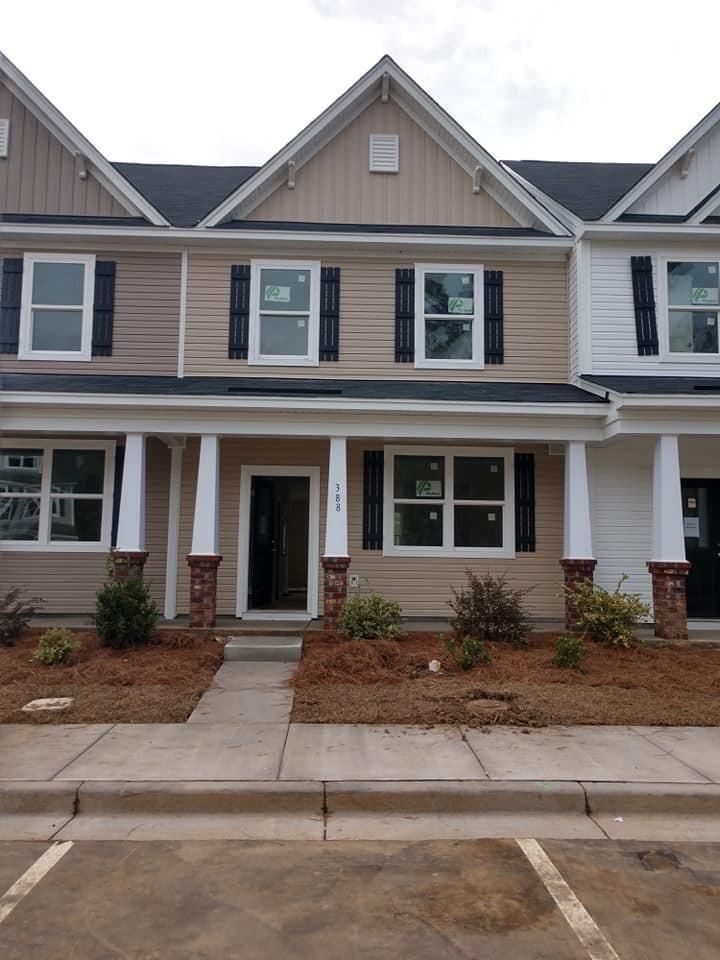 388 Flyway Rd #52, Goose Creek, SC 29445