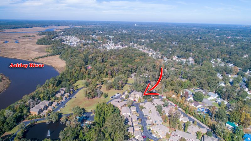 5510 Colonial Chatsworth Cir, North Charleston, SC 29418