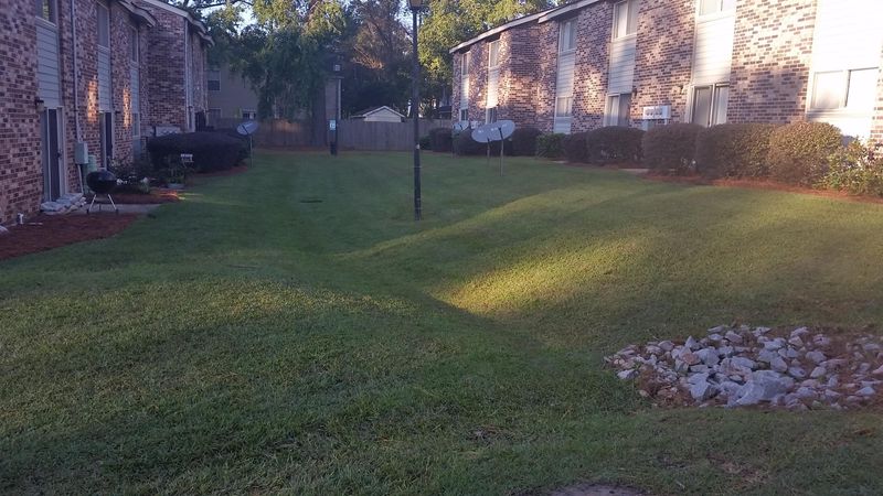 301 Andrea Ln, Hanahan, SC 29410