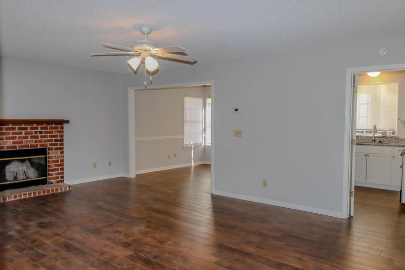 2408 Castlereagh Rd, Charleston, SC 29414