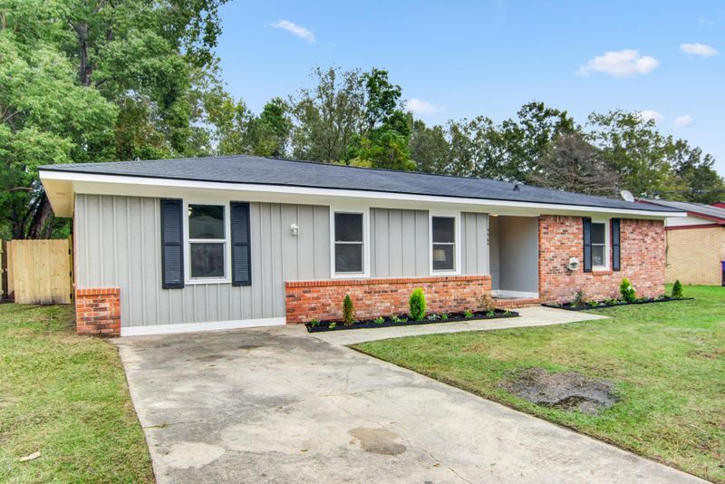 4464 Outwood Dr, Ladson, SC 29456