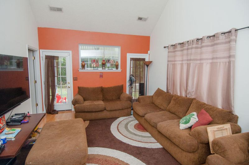 220 Darcy Ave, Goose Creek, SC 29445