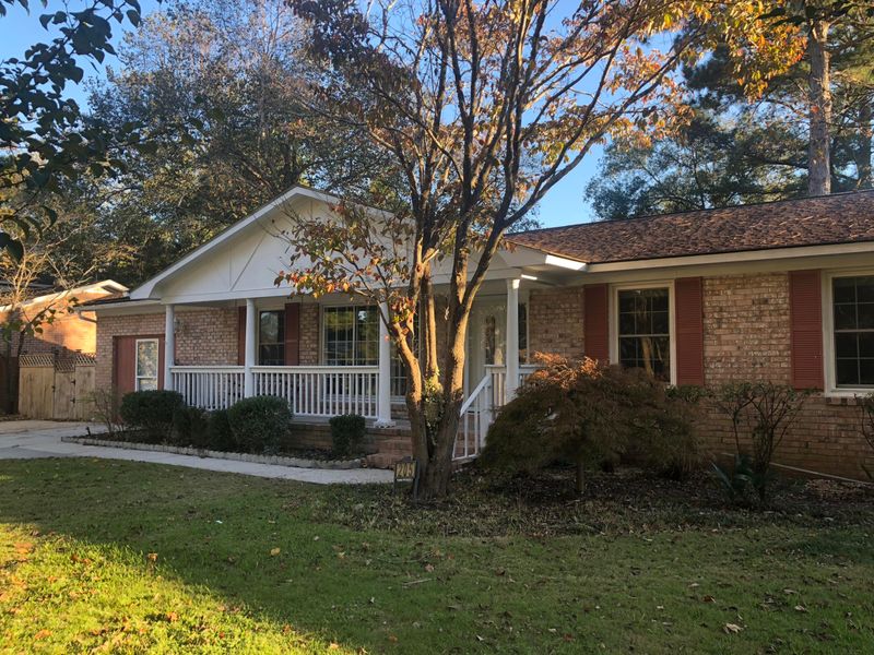 205 Three Iron Dr, Summerville, SC 29483