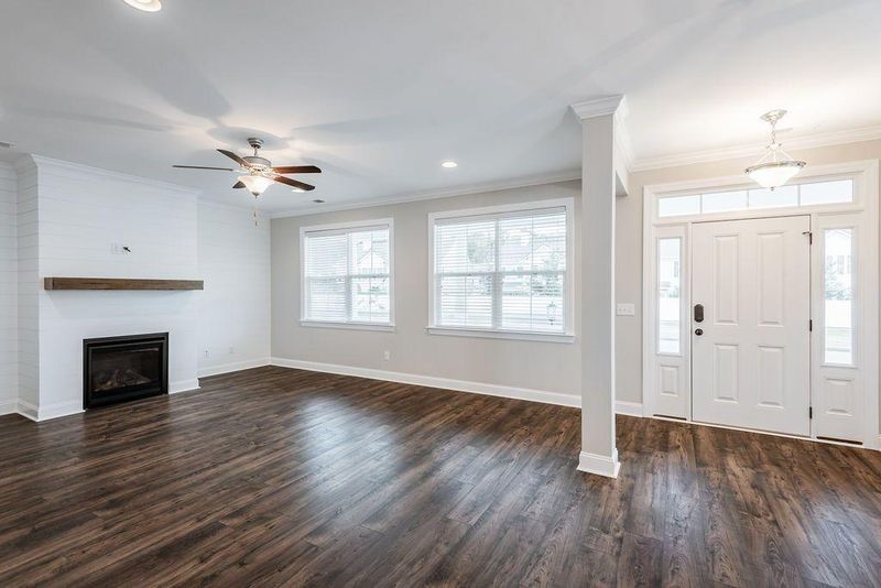 208 Angelica Ave, Summerville, SC 29483