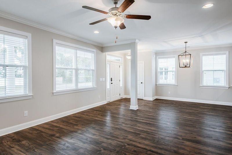 208 Angelica Ave, Summerville, SC 29483