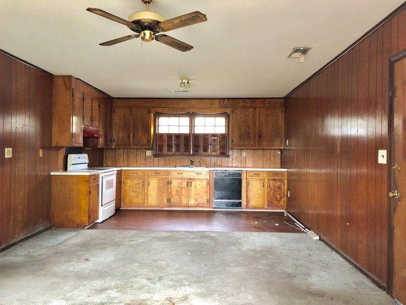 1201 Midvale Ave, Charleston, SC 29412
