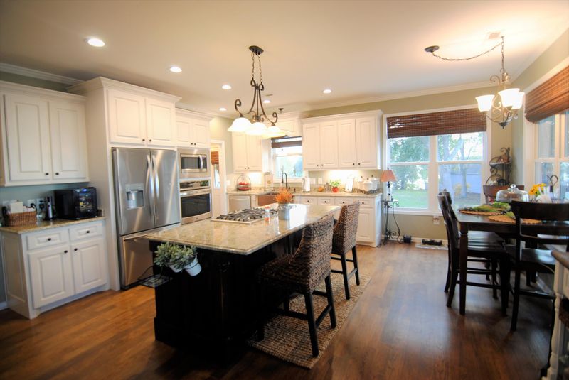 110 Saracen Dr, Bonneau, SC 29431