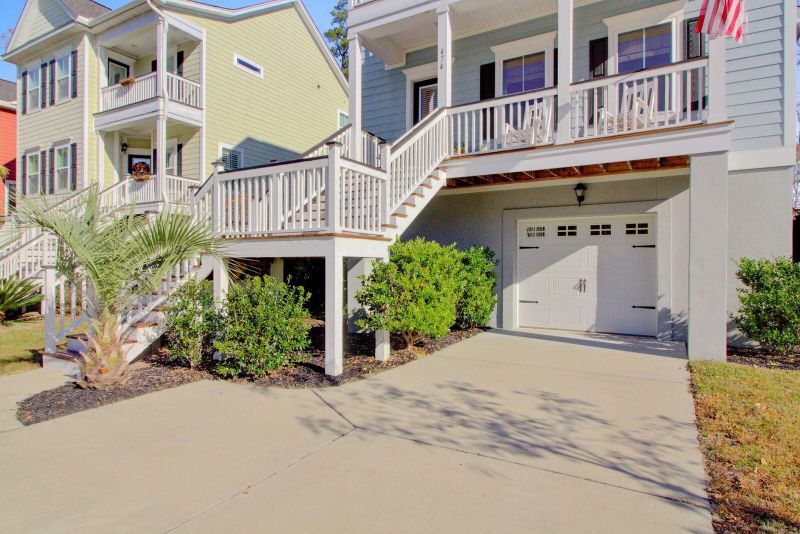 474 Sanders Farm Ln, Charleston, SC 29492
