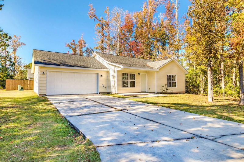 243 White St, Moncks Corner, SC 29461
