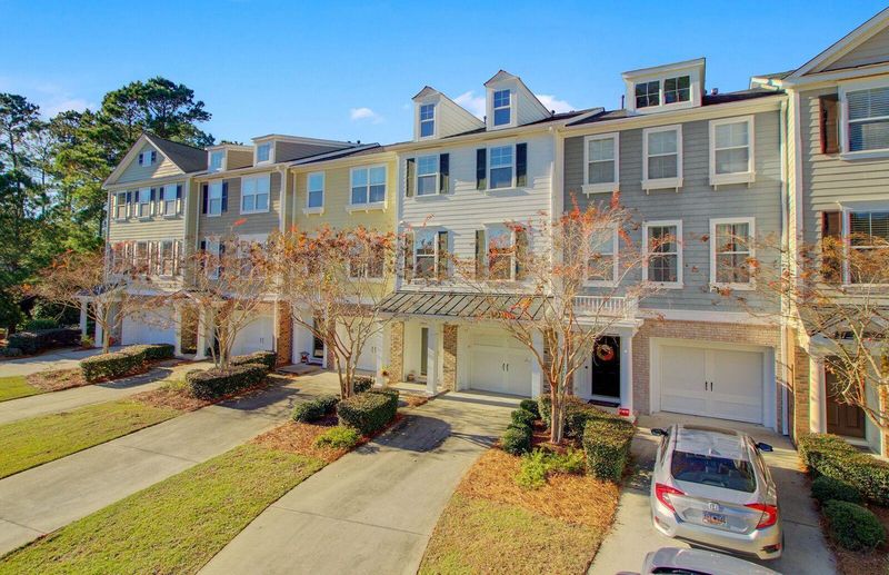 200 Fair Sailing Rd, Mount Pleasant, SC 29466