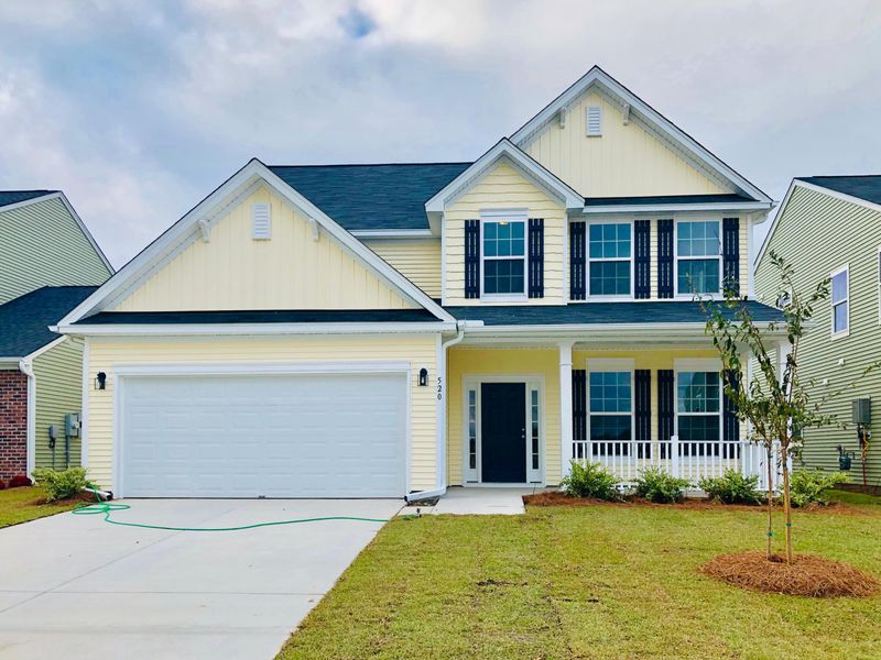 520 Lateleaf Dr, Moncks Corner, SC 29461