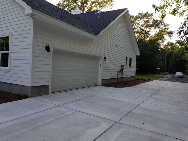 8115 Doar Rd, Awendaw, SC 29429