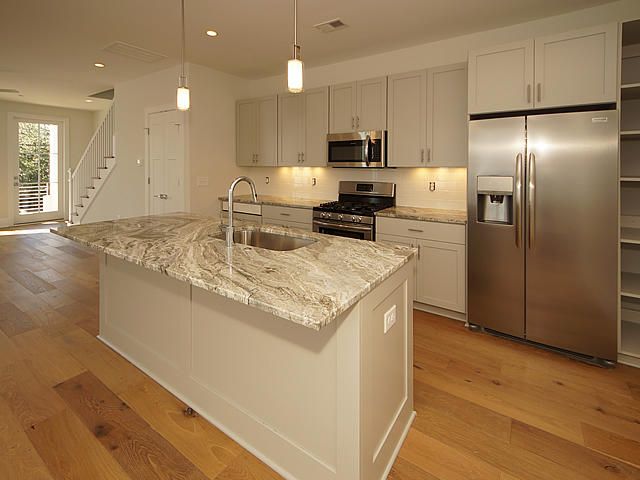 196 President St, Charleston, SC 29403